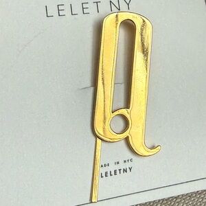 Lelet NY Gold Tone Metal Hair Clip Initial Q New